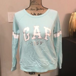 GAP long sleeve tee
